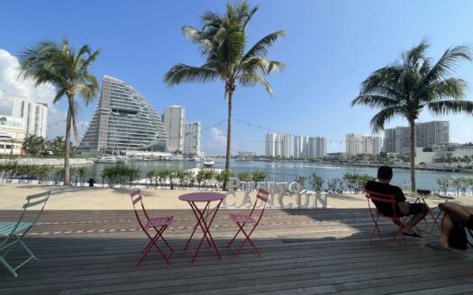 Puerto Cancun, Sea View