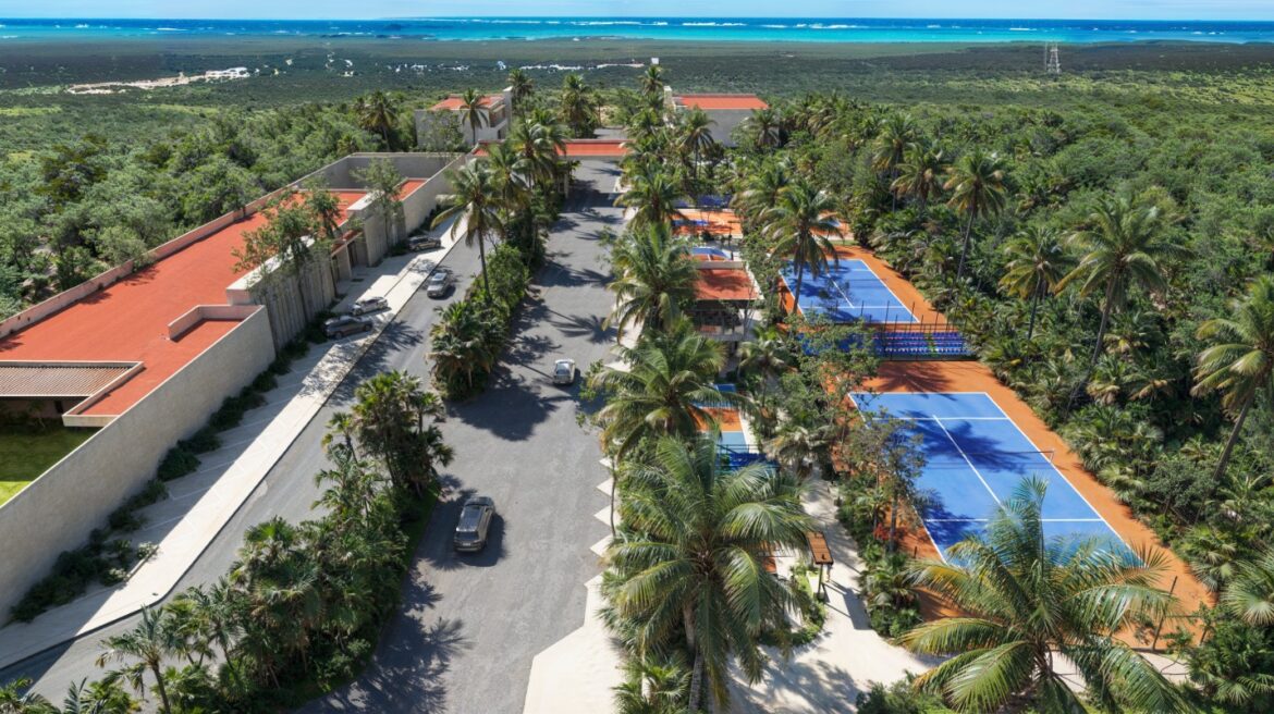 Selvareal residential lots in Playa del Carmen