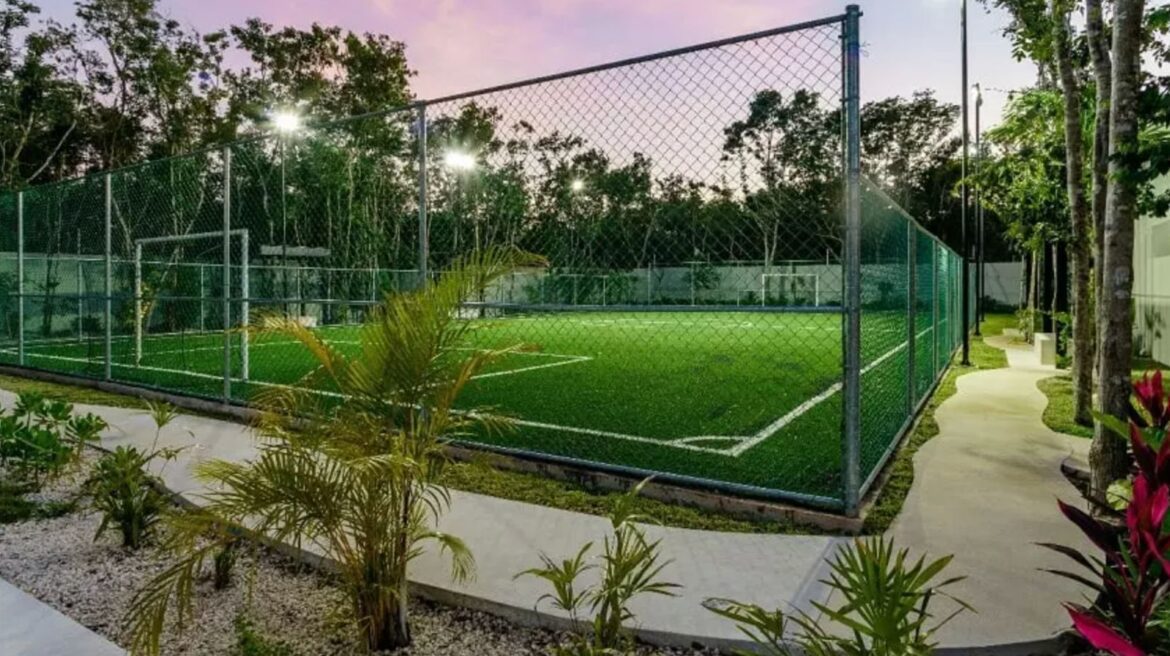 Valenia 65 Residential lot for sale in Playa del Carmen