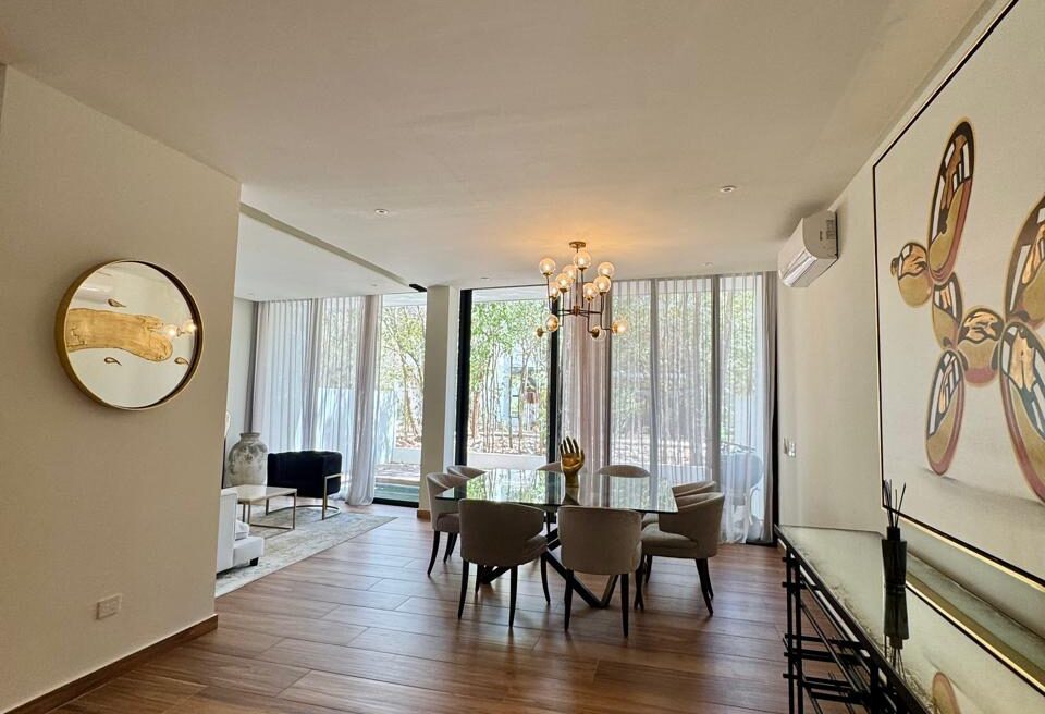 House for sale in Senderos de Mayakobá