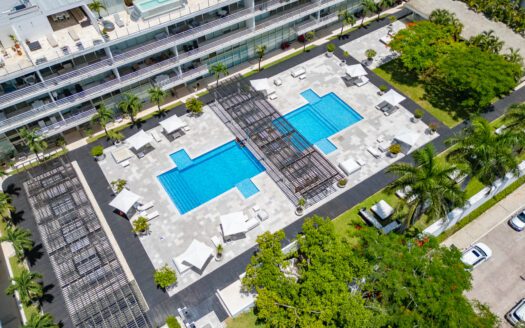 Ground-Floor Luxury Condo in Playa del Carmen – Steps from the Beach