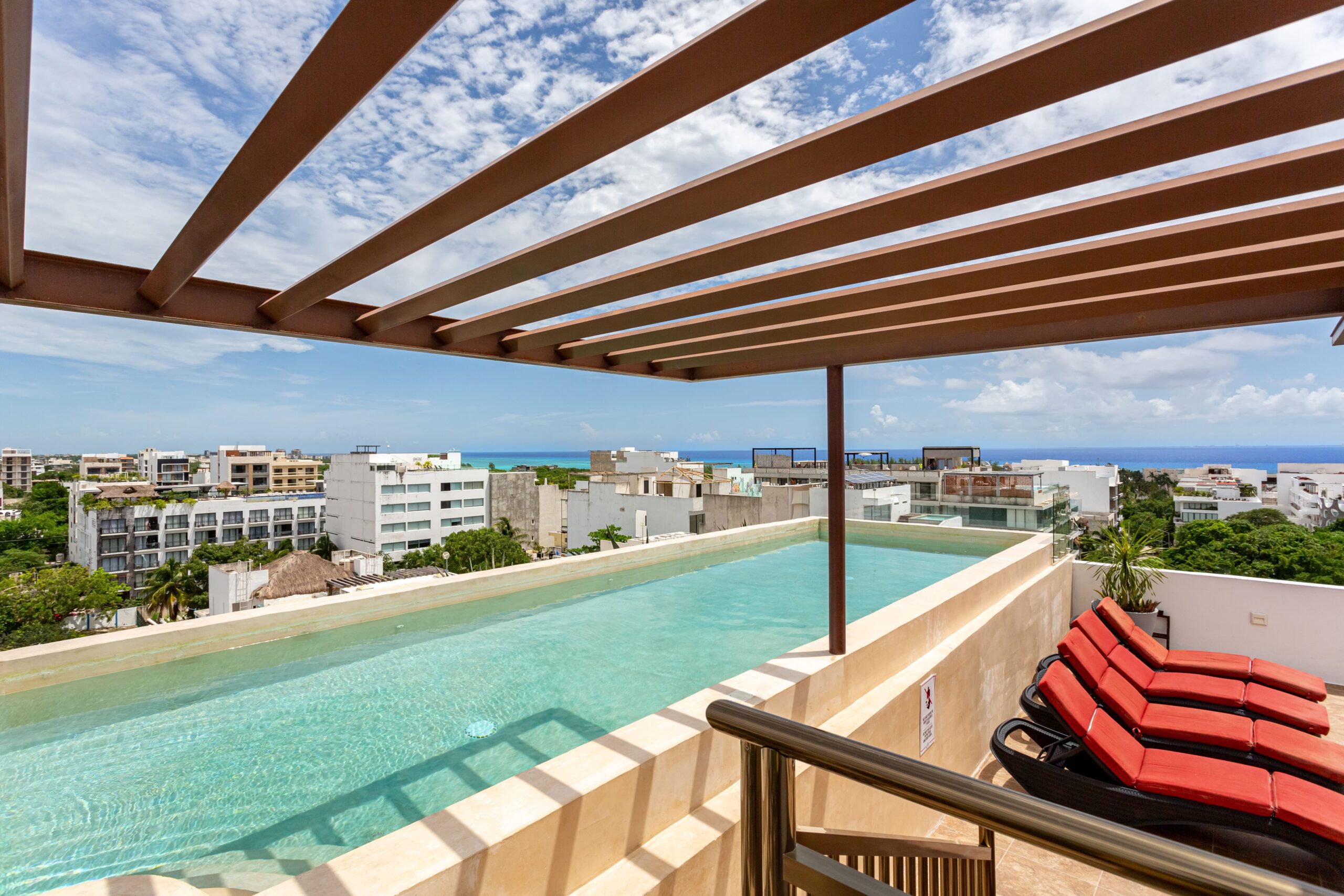 Turnkey Studio Steps from 5th Avenue – Invest in Playa del Carmen Real Estate Paradise