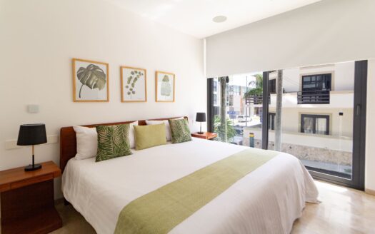 Luxury Studio in The Shore – Steps from 5th Avenue and the Caribbean Sea