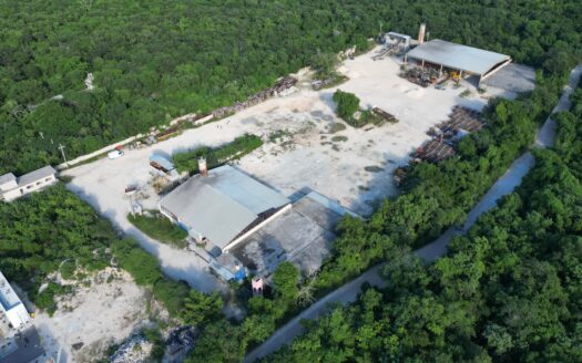 Large-Scale Mixed-Use Land on Playa del Carmen Boulevard