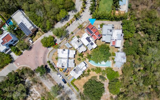 Family Home in El Cielo Gated Community