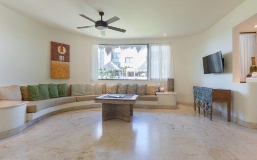 Oceanfront Luxury Penthouse in El Taj Oceanfront