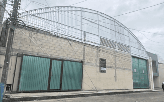 Commercial Warehouse for Sale in Playa del Carmen with Office Space