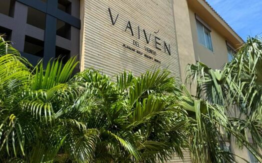 Penthouse with Private Rooftop and Jacuzzi in Playacar II, Playa del Carmen
